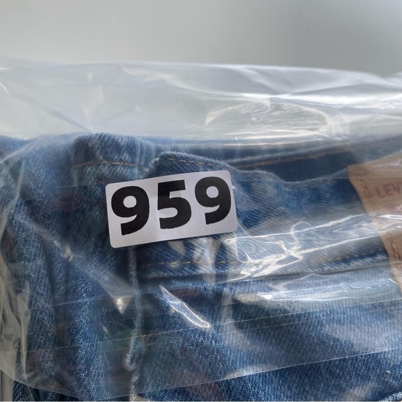 Levis High Waisted Straight Jeans Woman 30 Medium Wash Preppy Streetwear FLAW - Picture 15 of 16